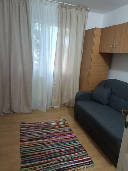 Apartament cu 2 camere semidecomandat, mobilat în Brotăcei