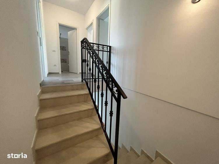 Casă cu 4 camere în Dumbrăvița