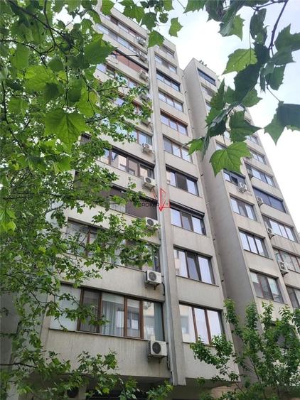 Apartament cu 2 camere decomandat în Basarabia