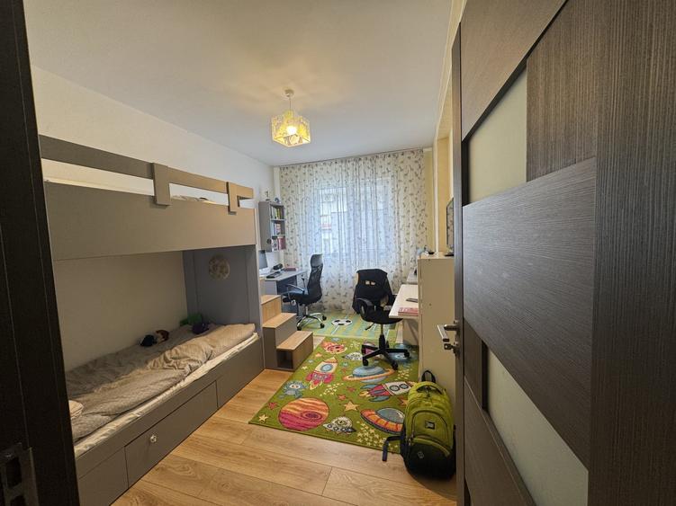 Apartament cu 2 camere decomandat, mobilat în Florești