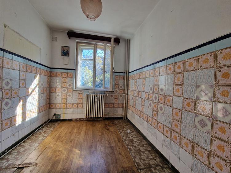 Apartament cu 2 camere semidecomandat în Tomis III