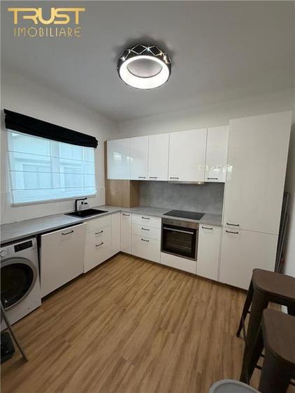 Casă cu 3 camere cu Teren 300 Mp în Sub Coastă
