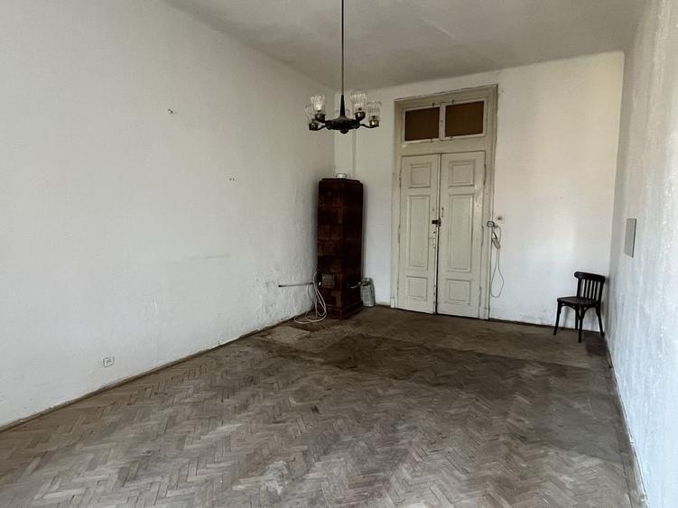 Garsonieră decomandată în Exterior Vest