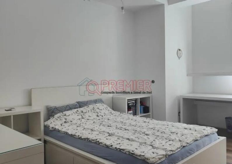 Casă cu 6 camere cu Teren 221 Mp în Obor