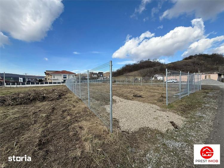 Teren de 812 mp, în Corunca