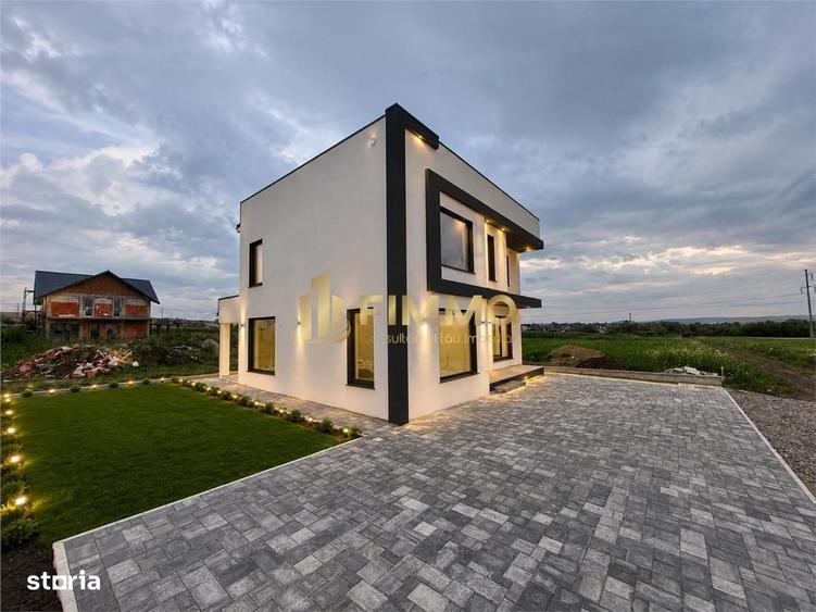 Casă cu 4 camere în Ipotești
