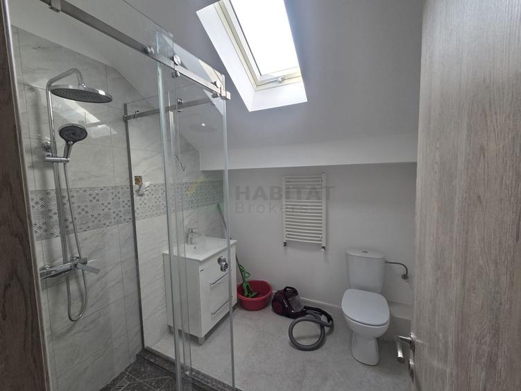 Casă individuală cu 5 camere cu Canalizare în Tunari