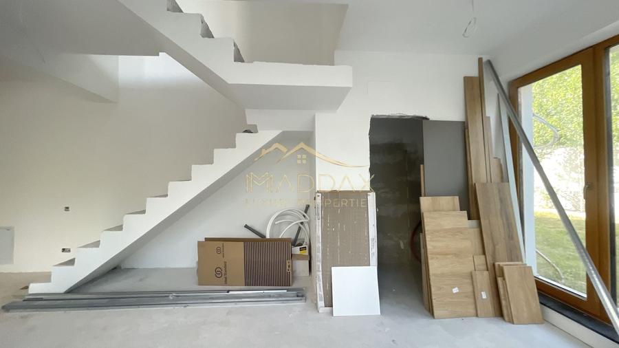 Apartament cu 3 camere decomandat în Domenii