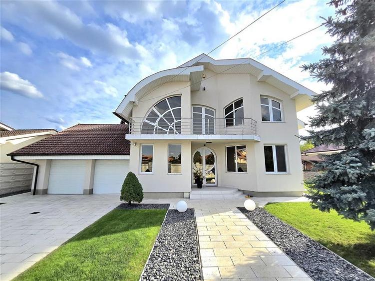 Casă individuală cu 6 camere cu Piscina în Sânmartin