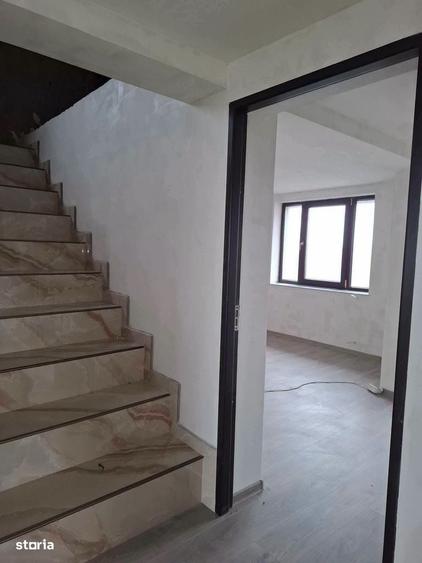 Casă cu 4 camere cu Teren 517 Mp în Central