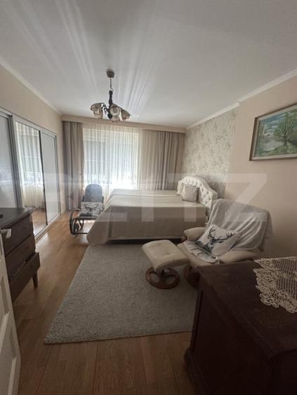 Casă individuală cu 6 camere cu Canalizare în Micro 17
