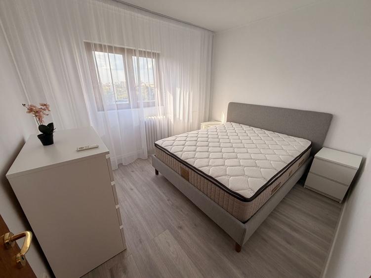 Apartament cu 3 camere, mobilat în 13 Septembrie