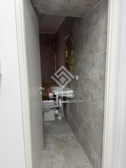 Casă individuală cu 4 camere cu Canalizare în Central