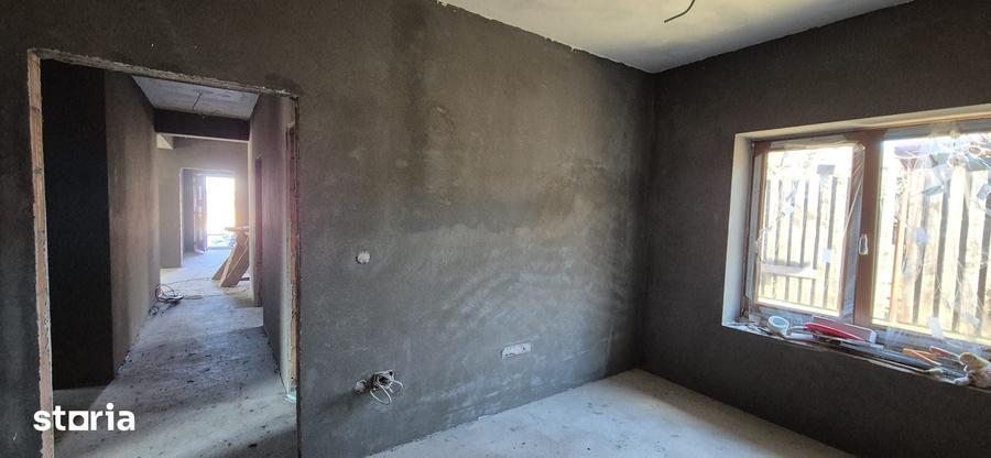 Casă cu 4 camere cu Teren 600 Mp în Sângeorgiu de Mureș