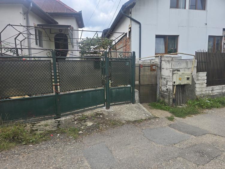 Casă cu 3 camere în Central