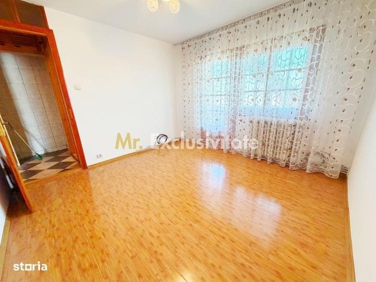 Apartament cu 3 camere decomandat în Cerbu