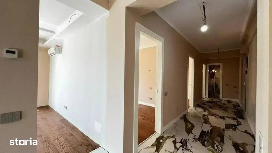 Apartament cu 4 camere în Centrul Civic