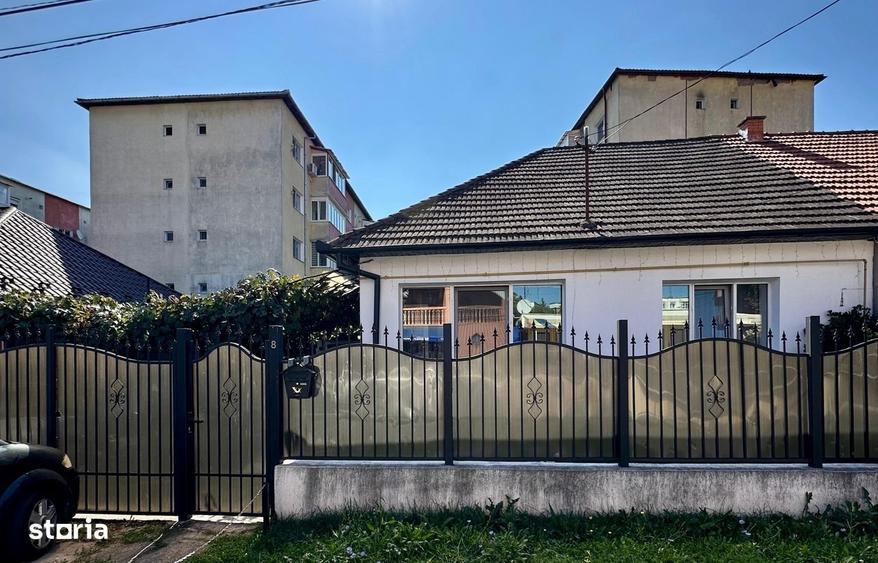 Casă cu 2 camere în Central