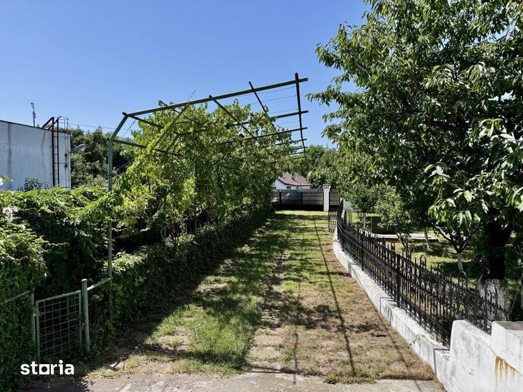 Casă cu 7 camere cu Teren 1150 Mp în Gruiu