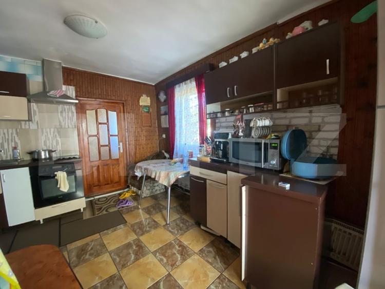 Casă individuală cu 3 camere cu Canalizare în Dâmbul Rotund
