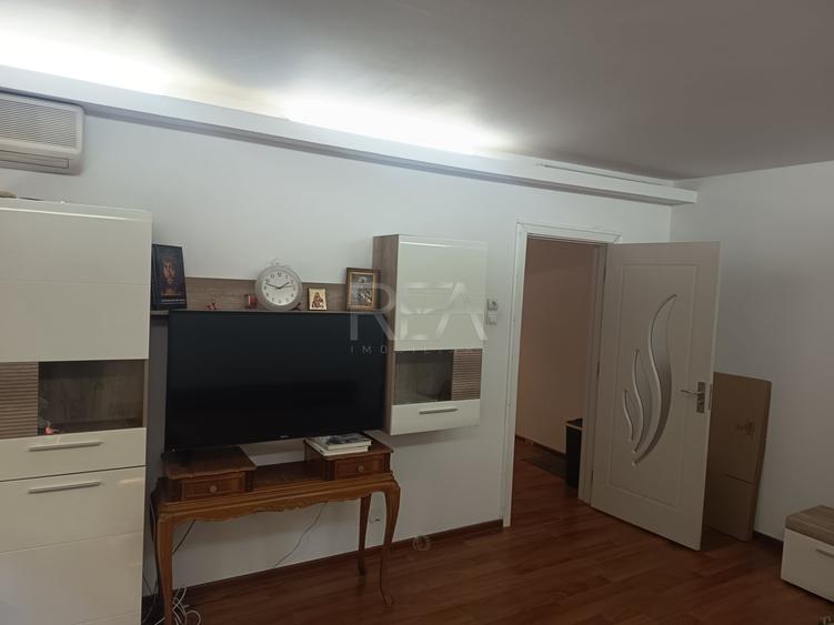 Apartament cu 2 camere decomandat, mobilat în Berceni