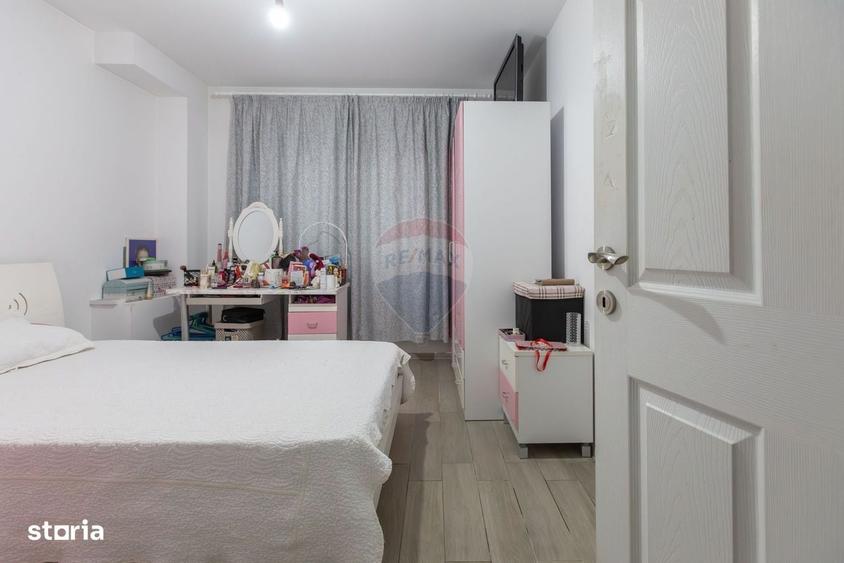 Casă cu 4 camere decomandat cu Teren 500 Mp în Gherăiești