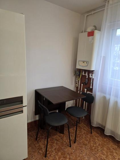 Vitan , garsoniera, CENTRALA PROPRIE, 320 euro, 7 min metrou Mihai Bravu - 3
