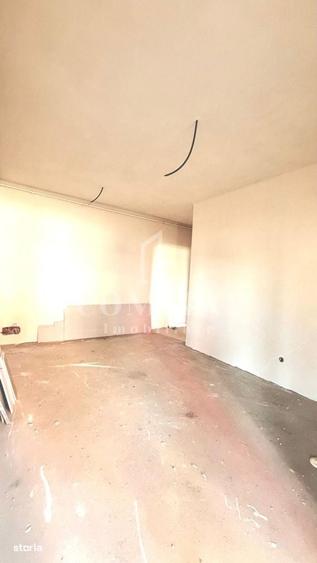 Apartament cu 4 camere în Florești
