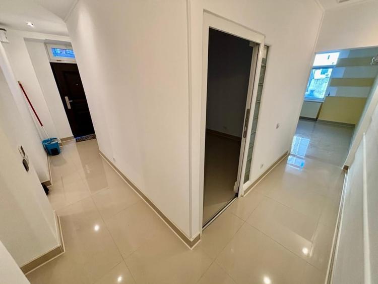 Apartament cu 2 camere decomandat în P-ța Mihai Viteazul