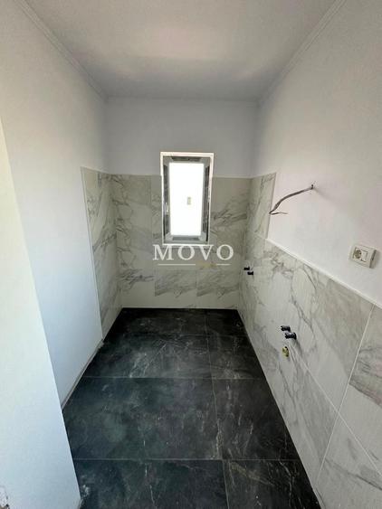 Duplex cu 4 camere cu Teren 350 Mp în Săcălaz