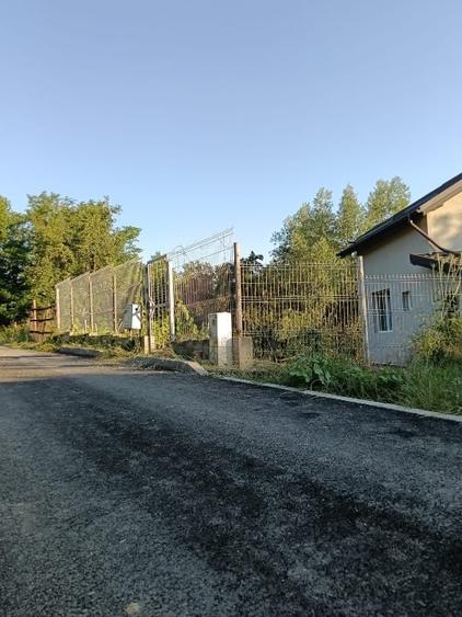 Casă individuală cu 4 camere cu Canalizare în Central