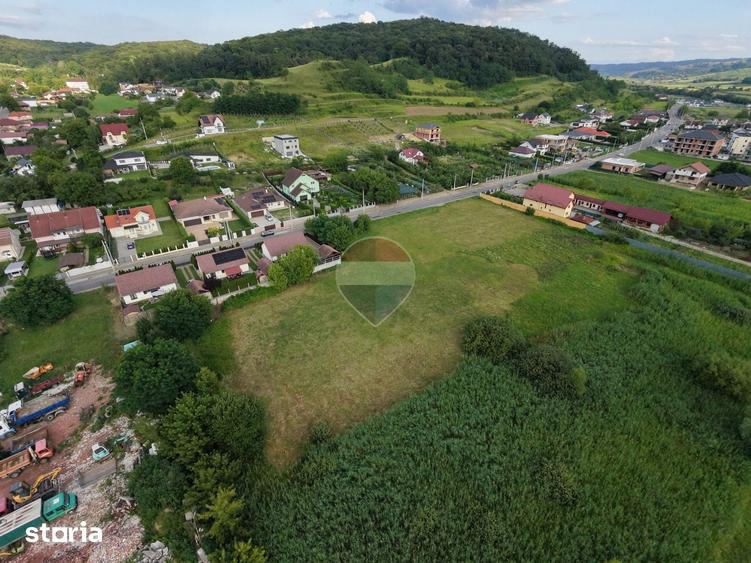 Teren de 3800 mp, în Central