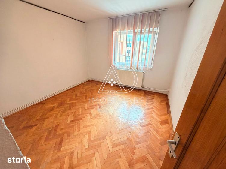 Apartament cu 2 camere decomandat în 9 Mai