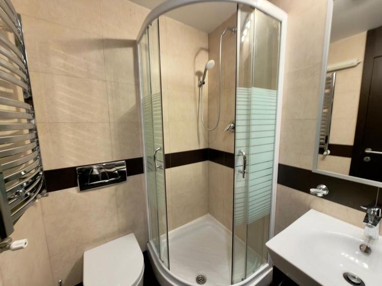 Apartament cu 3 camere în Iancu Nicolae