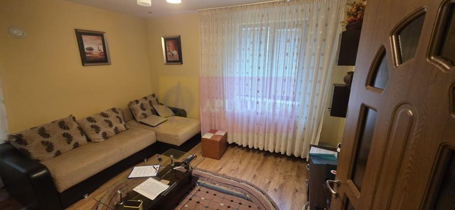 Apartament cu 2 camere decomandat în 1 Mai