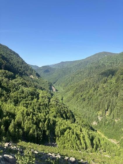 Teren Construcții intravilan de 4000 mp, în Râu de Mori