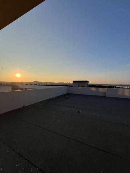 Apartament cu 3 camere decomandat în Tomis Nord