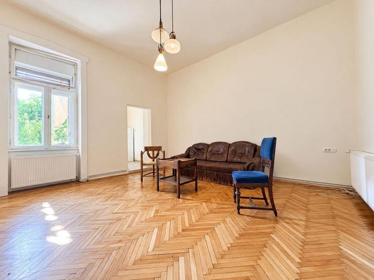 Apartament cu 2 camere semidecomandat în Sinaia