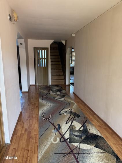 Casă cu 5 camere cu Teren 600 Mp în Fălticeni