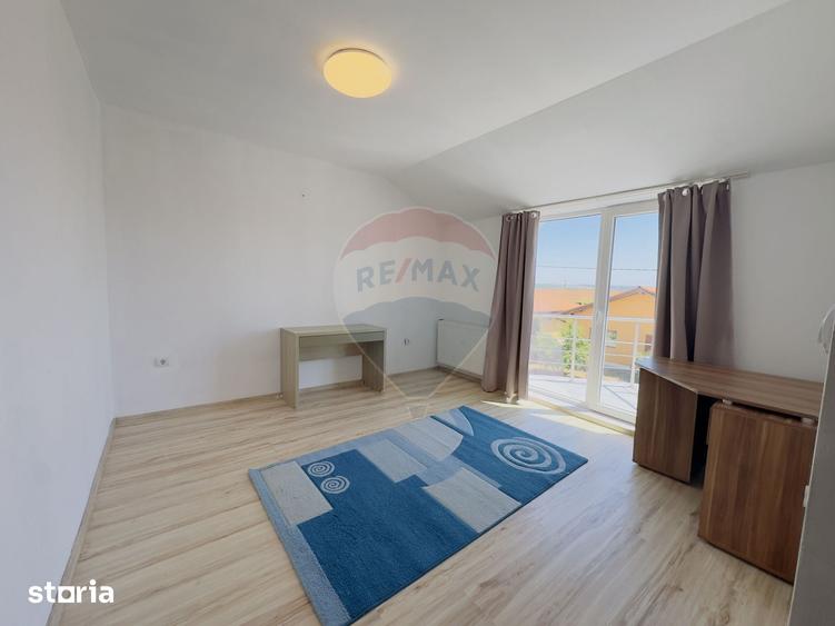 Casă cu 5 camere cu Teren 500 Mp în Paleu