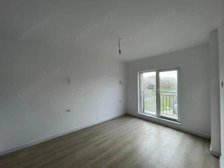 Casă cu 5 camere cu Teren 470 Mp în Ghiroda