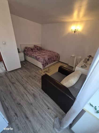 Casă cu 3 camere în Central