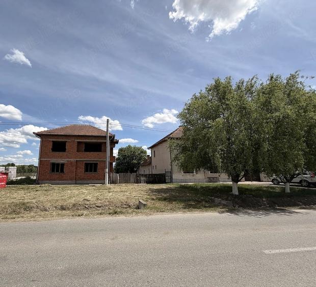 Casă cu Teren 1471 Mp în Bethausen