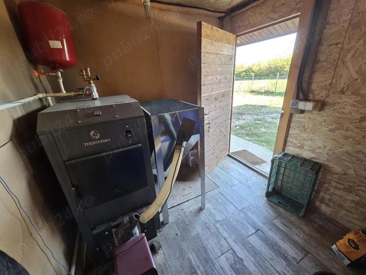 Casă cu 4 camere cu Teren 2000 Mp în Agighiol