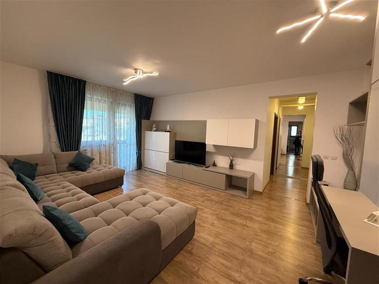 Apartament cu 2 camere semidecomandat în Valea Lupului