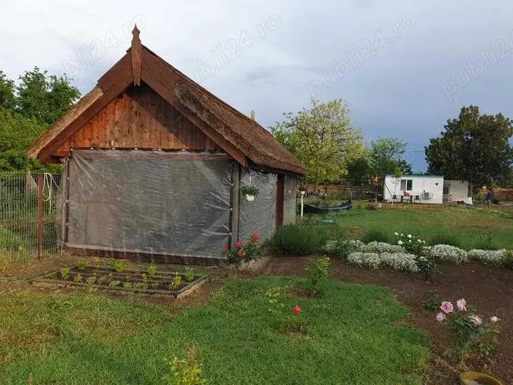 Casă cu 6 camere în Chilia Veche