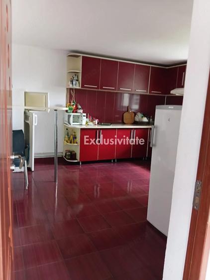 Spațiu comercial, de 180 mp, în Rânca