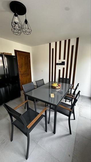Casă cu 3 camere în Lumina