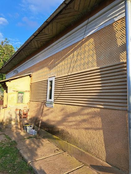 Casă cu 4 camere cu Teren 2500 Mp în Nicolae Bălcescu