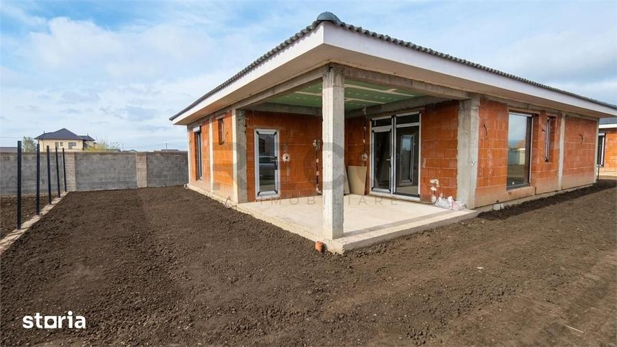 Casă cu 3 camere cu Teren 553 Mp în Oșorhei